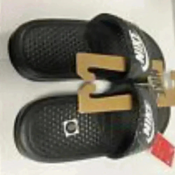 NIKE BENASSI JDI BLACK/WHITE SLIDES # 343881 011 WOMEN’S 7 - Picture 8 of 9